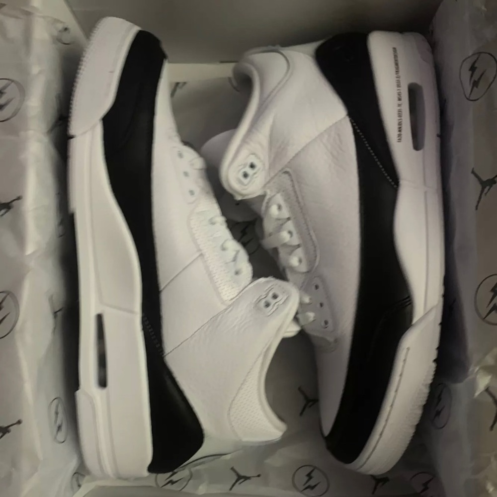 Jordan Retro 3 Fragment